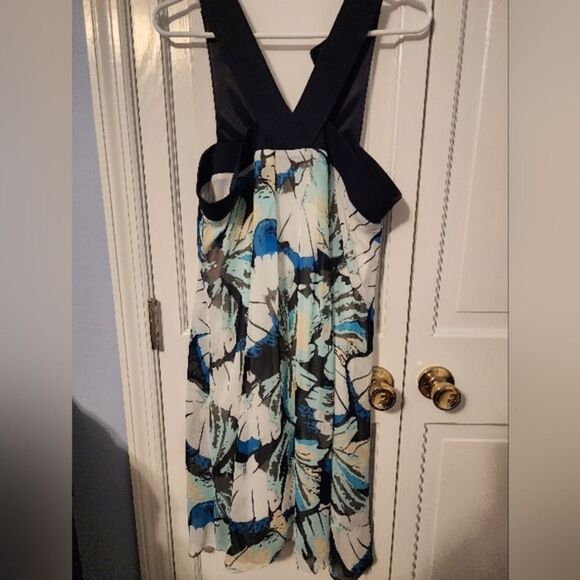 Stunning Cross‎ Tank Flowal Print Flowly Flattering Dress Med. NWT
